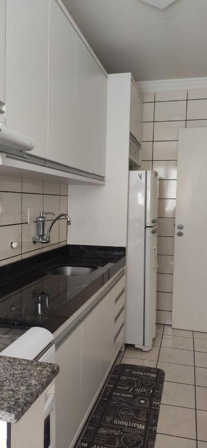 Agradavel Apto De 2 Quartos, 2 Banheiros, Sacada Com Churrasqueira, Garagem Privativa Em Балнеариу-Камбориу Экстерьер фото